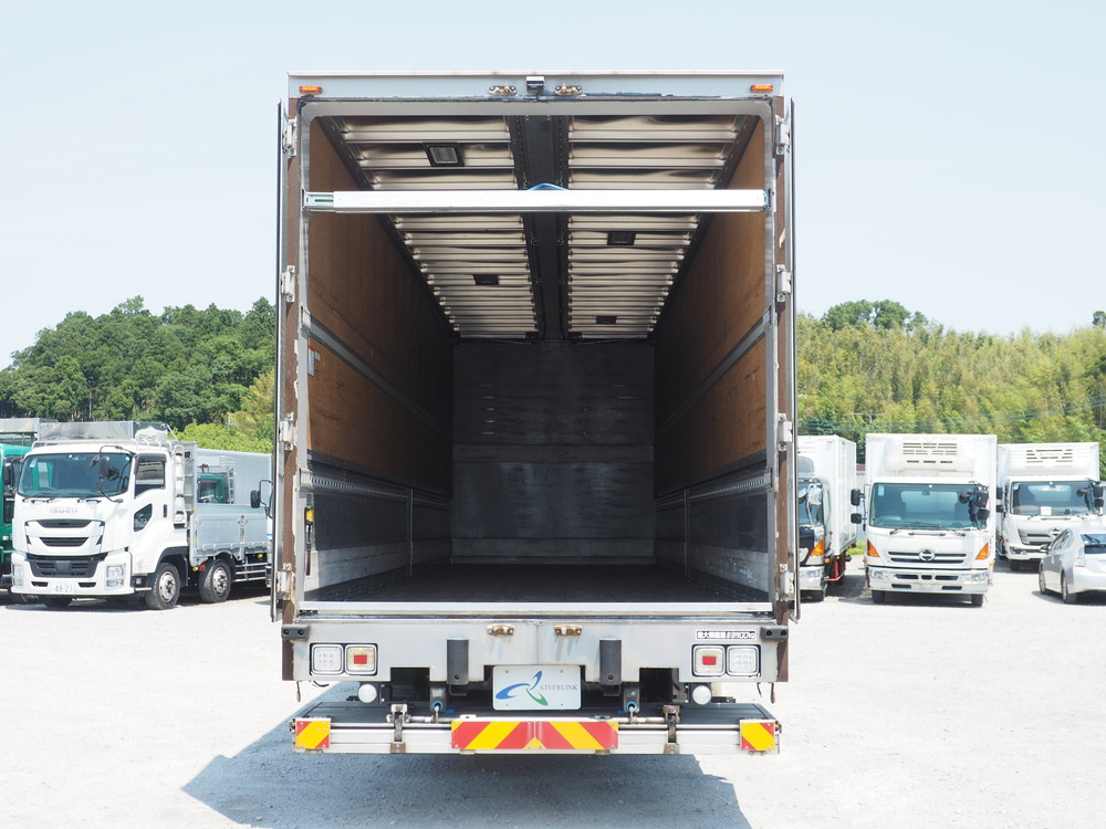 いすゞ ギガ ウイング車 大型 QPG-CYJ77B 年式 H28[写真26]