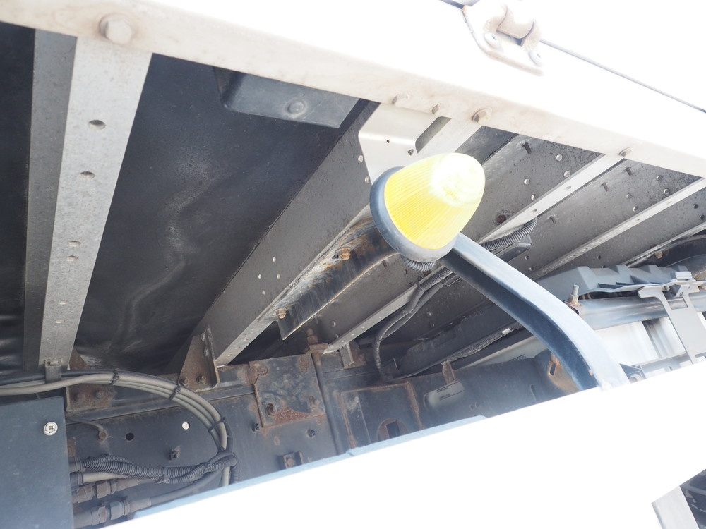 いすゞ ギガ ウイング車 大型 QPG-CYJ77B 年式 H28[写真53]