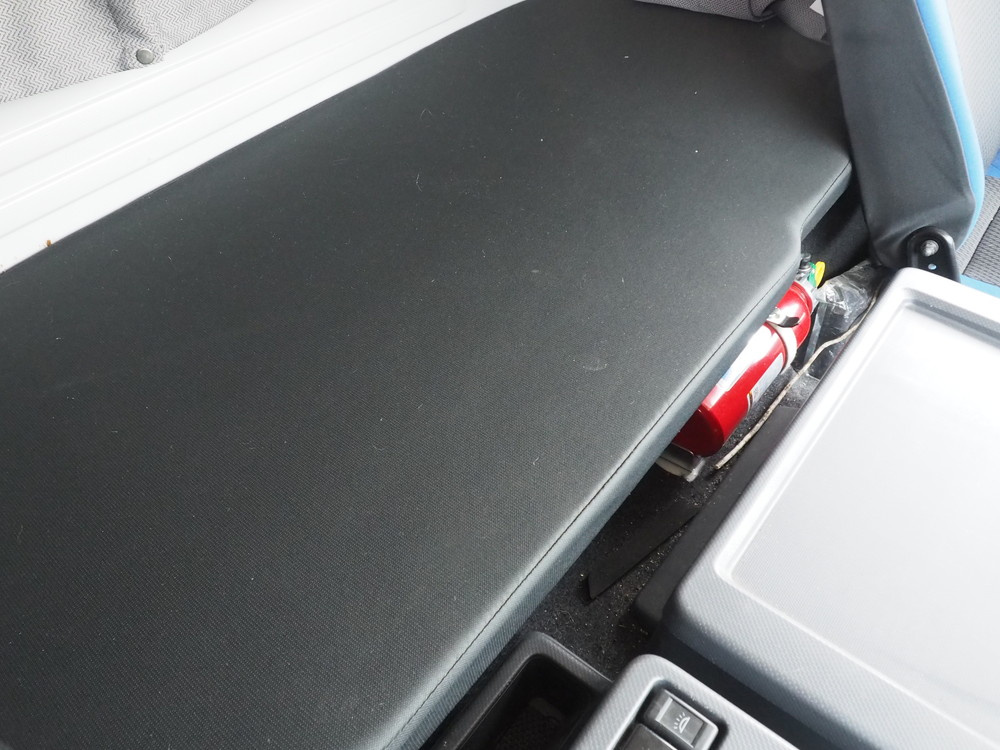 いすゞ ギガ ウイング車 大型 QPG-CYJ77B 年式 H28[写真43]