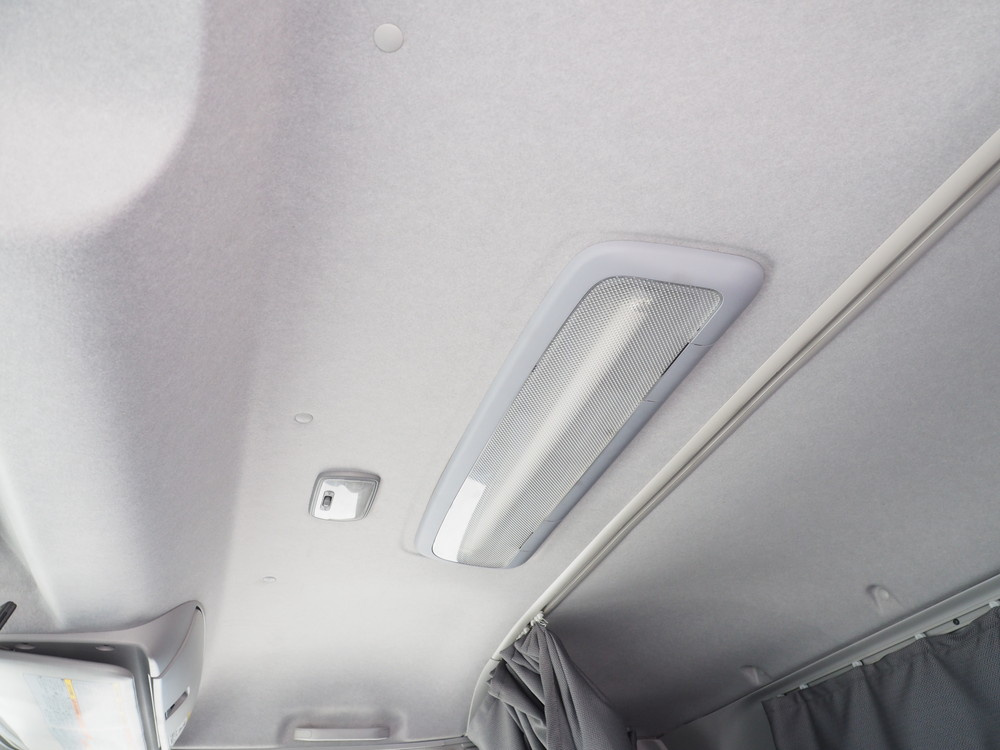 いすゞ ギガ ウイング車 大型 QPG-CYJ77B 年式 H28[写真44]