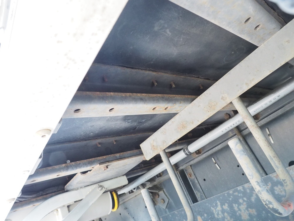 日野 グランドプロフィア ウイング車 大型 BKG-FW1EXYG 年式 H21[写真44]