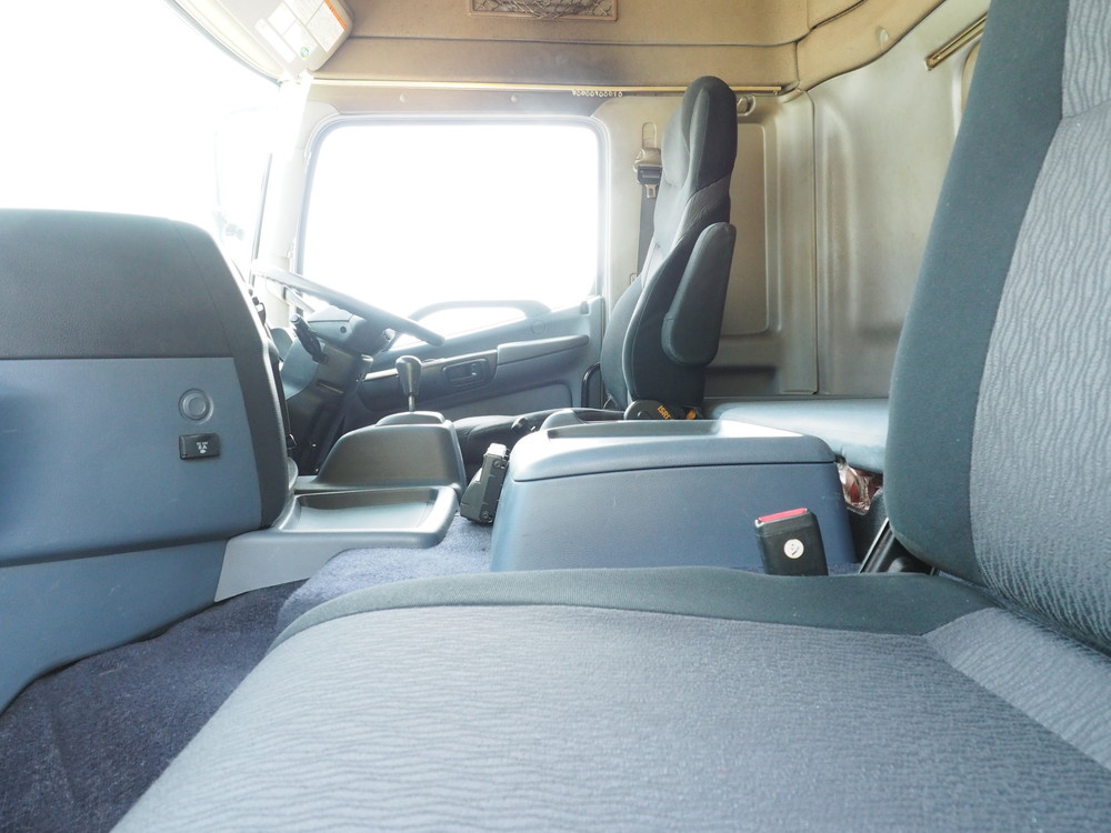 日野 グランドプロフィア ウイング車 大型 BKG-FW1EXYG 年式 H21[写真40]