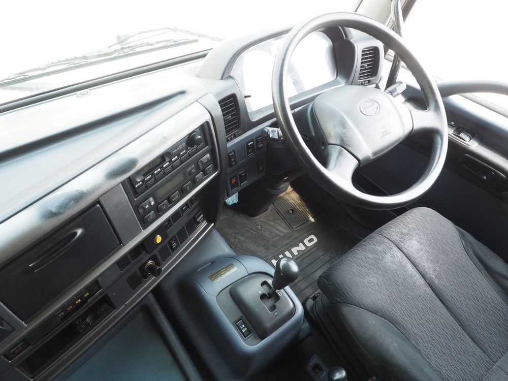 日野 グランドプロフィア ウイング車 大型 BKG-FW1EXYG 年式 H21[写真34]