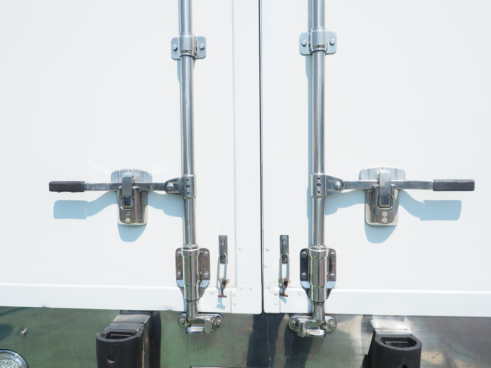 いすゞ フォワード 冷凍バン 中型 TKG-FRR90T2 年式 H25[写真14]