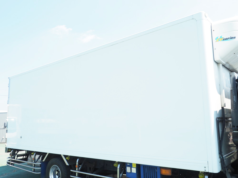 いすゞ フォワード 冷凍バン 中型 TKG-FRR90T2 年式 H25[写真15]