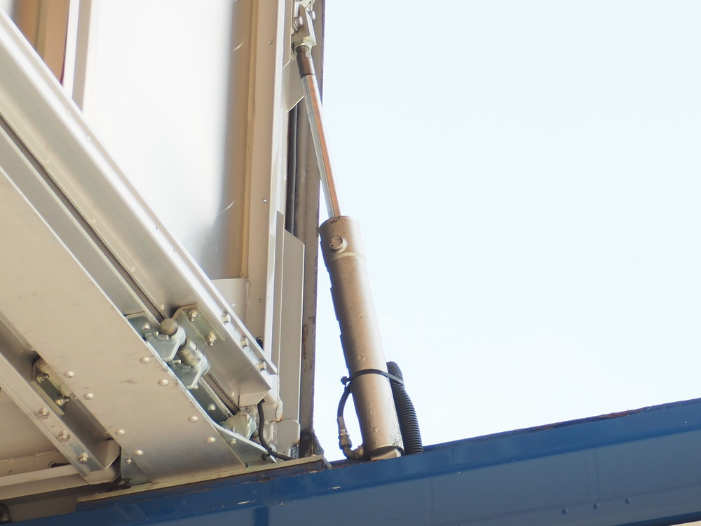 日野 グランドプロフィア ウイング車 大型 LKG-FW1EXBJ 年式 H23[写真23]