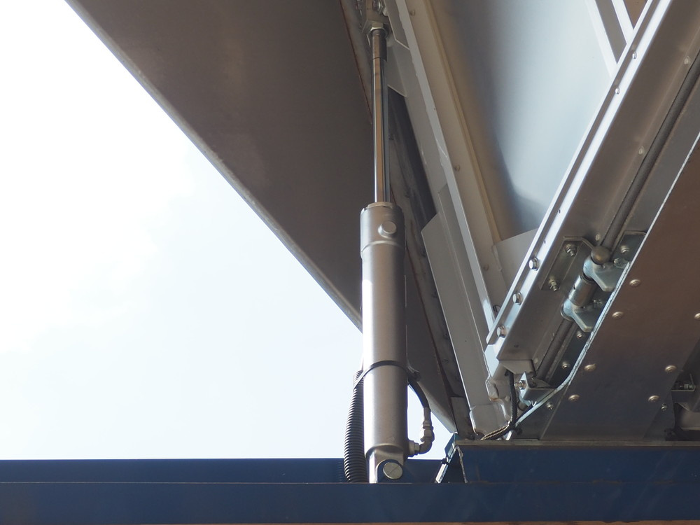 日野 グランドプロフィア ウイング車 大型 LKG-FW1EXBJ 年式 H23[写真22]