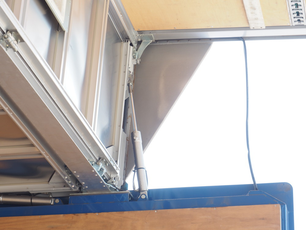 日野 グランドプロフィア ウイング車 大型 LKG-FW1EXBJ 年式 H23[写真15]