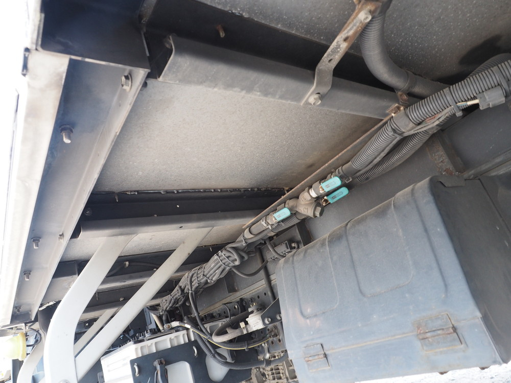 いすゞ エルフ 冷凍バン 小型 TKG-NPR85AN 年式 H26[写真38]