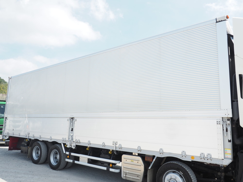 いすゞ ギガ ウイング車 大型 QKG-CYJ77A 年式 H26[写真08]