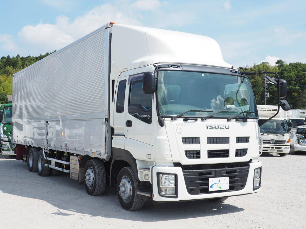 いすゞ ギガ ウイング車 大型 QKG-CYJ77A 年式 H26[写真04]