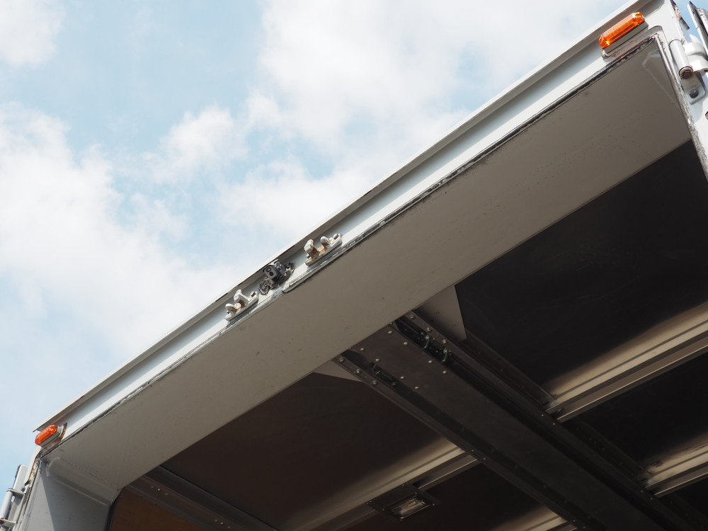 いすゞ ギガ ウイング車 大型 QKG-CYJ77A 年式 H26[写真27]