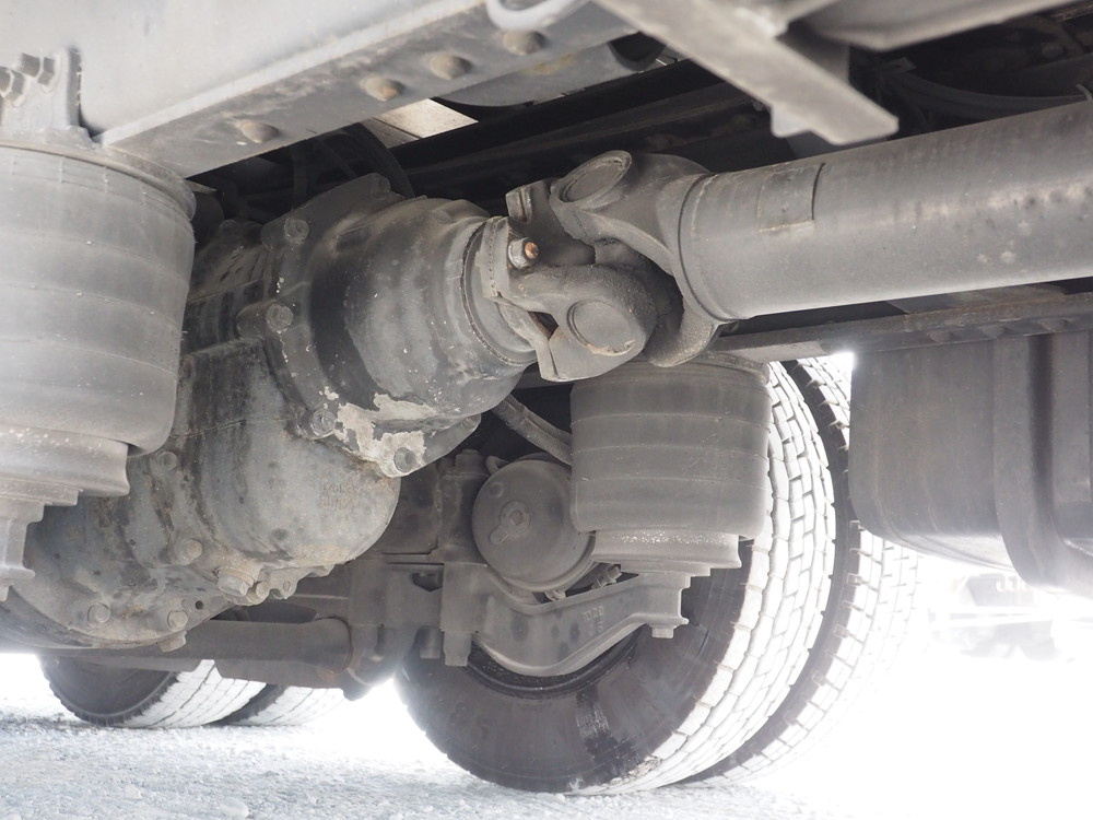 いすゞ ギガ ウイング車 大型 QKG-CYJ77A 年式 H26[写真45]