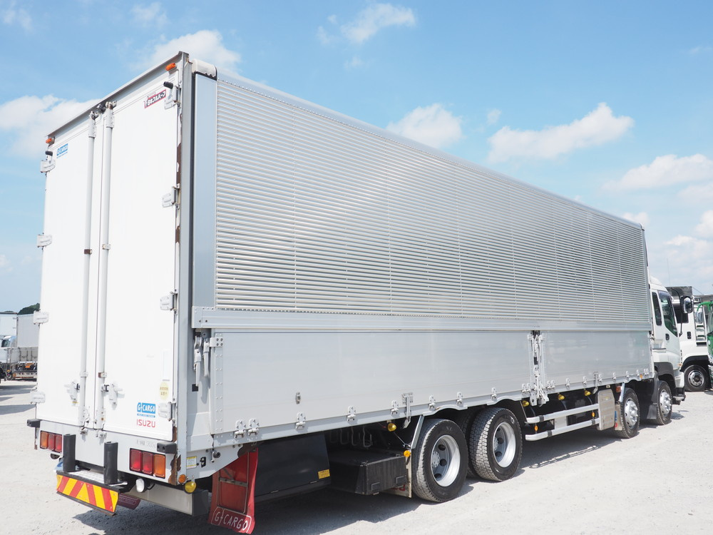 いすゞ ギガ ウイング車 大型 QKG-CYJ77A 年式 H26[写真05]