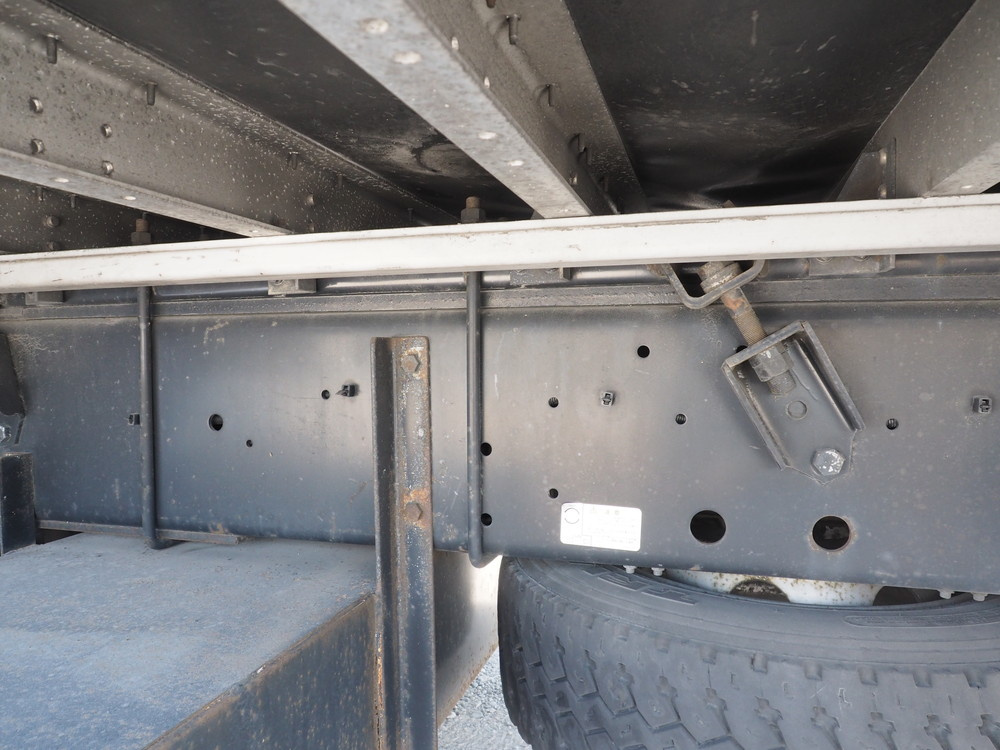 いすゞ ギガ ウイング車 大型 QKG-CYJ77A 年式 H26[写真51]