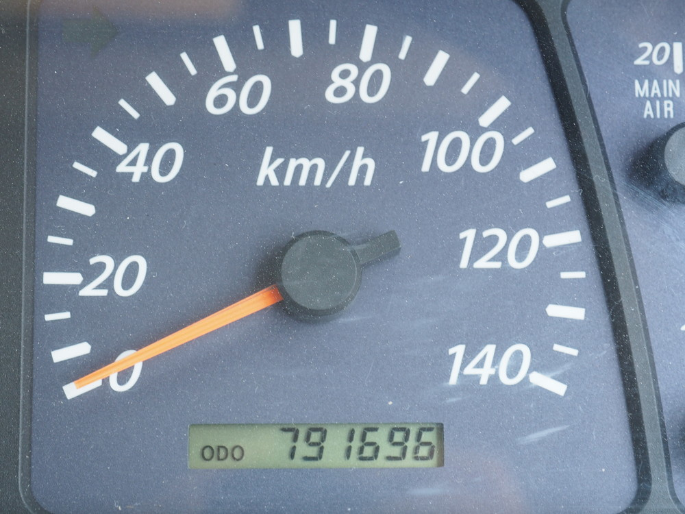 いすゞ ギガ ウイング車 大型 QKG-CYJ77A 年式 H26[写真42]