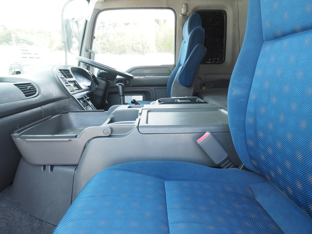 いすゞ ギガ ウイング車 大型 QKG-CYJ77A 年式 H26[写真41]