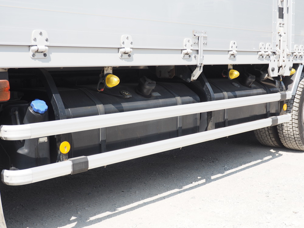 いすゞ ギガ ウイング車 大型 QKG-CYJ77A 年式 H26[写真14]