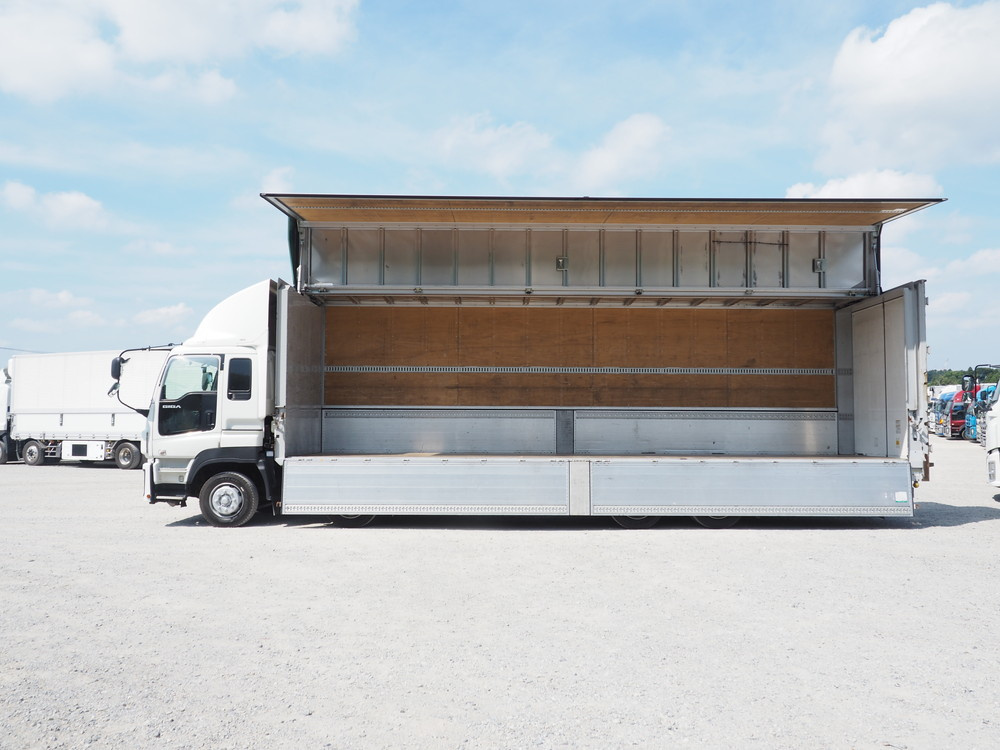 いすゞ ギガ ウイング車 大型 QKG-CYJ77A 年式 H26[写真16]