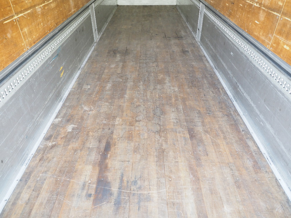 いすゞ ギガ ウイング車 大型 QKG-CYJ77A 年式 H26[写真26]