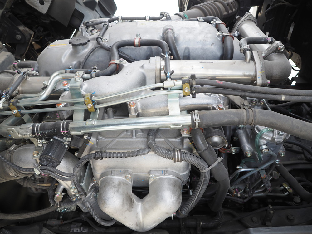 いすゞ ギガ ウイング車 大型 QKG-CYJ77A 年式 H26[写真45]