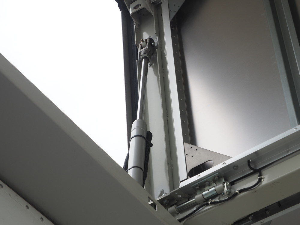 三菱ふそう スーパーグレート ウイング車 大型 QKG-FS55VZ 年式 H26[写真17]