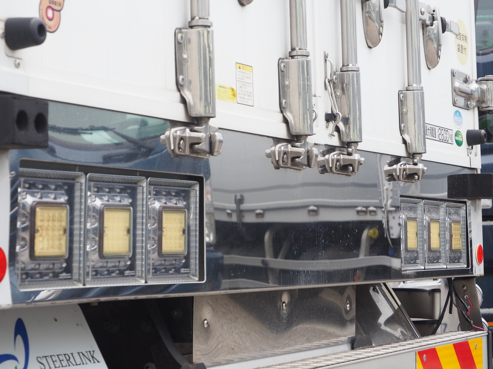 三菱ふそう スーパーグレート ウイング車 大型 QKG-FS55VZ 年式 H26[写真12]