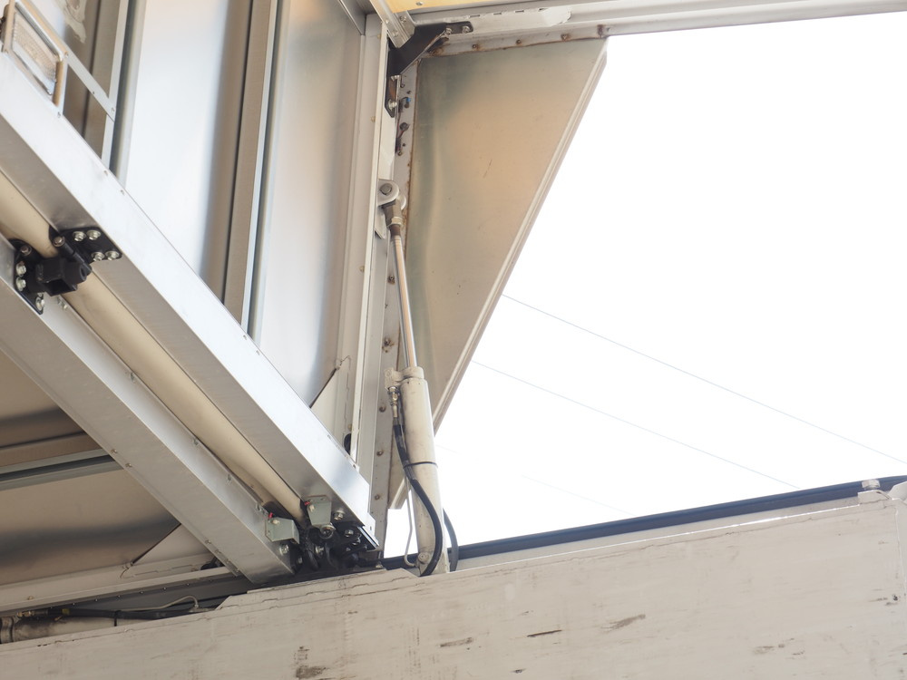 日野 グランドプロフィア ウイング車 大型 LKG-FW1EXBG 年式 H22[写真12]