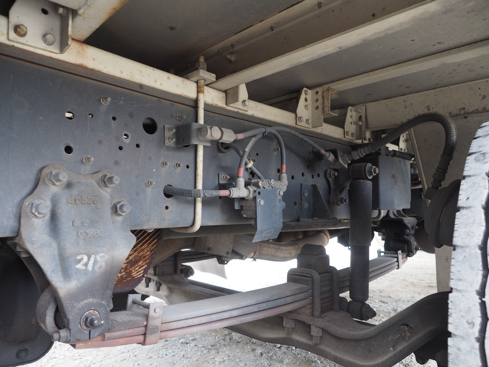 いすゞ ギガ ウイング車 大型 QKG-CYJ77A 年式 H26[写真42]