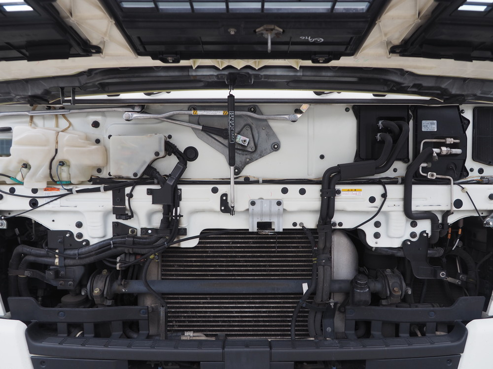 いすゞ ギガ ウイング車 大型 QKG-CYJ77A 年式 H26[写真50]