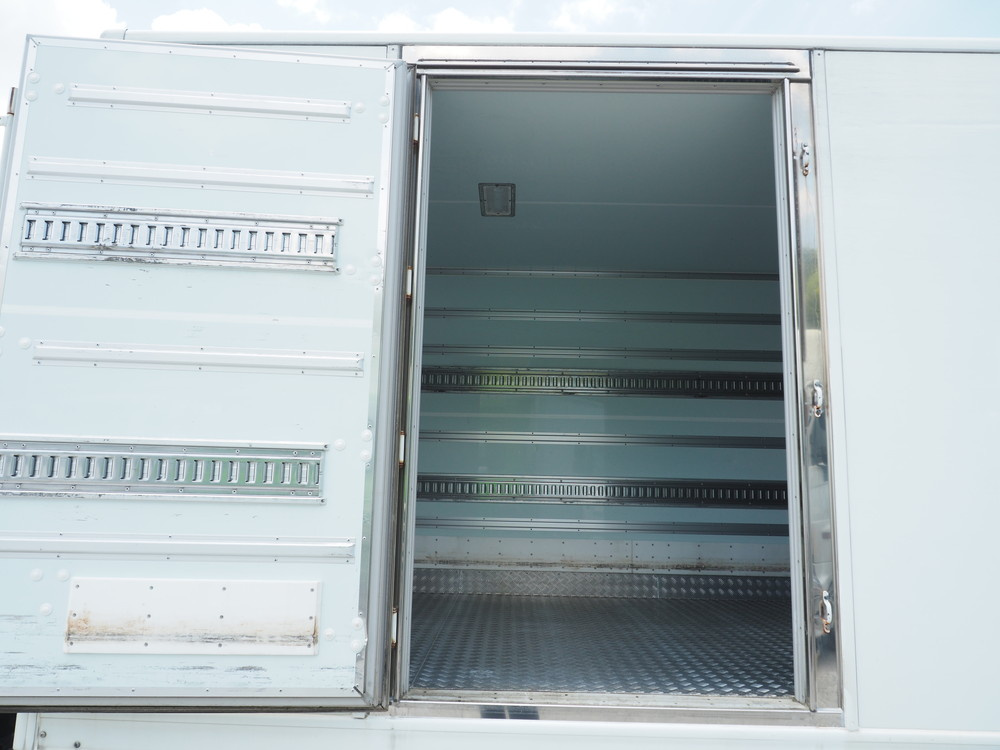 日野 レンジャー 冷凍バン 中型 TKG-FD9JLAG 年式 H28[写真16]