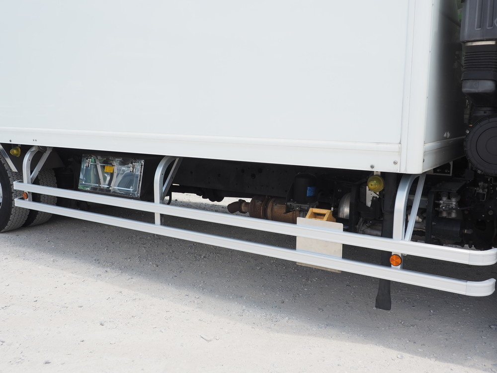 日野 レンジャー 冷凍バン 中型 TKG-FD9JLAG 年式 H28[写真11]