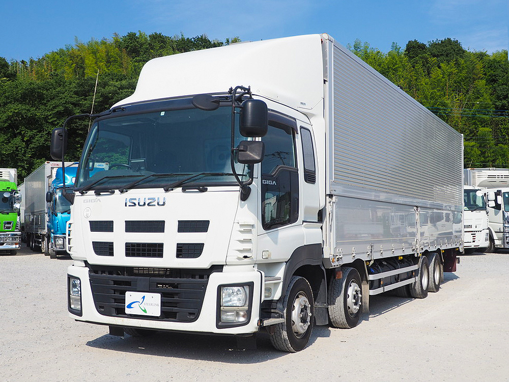 いすゞ ギガ ウイング車 大型 QKG-CYJ77A 年式 H26[写真01]