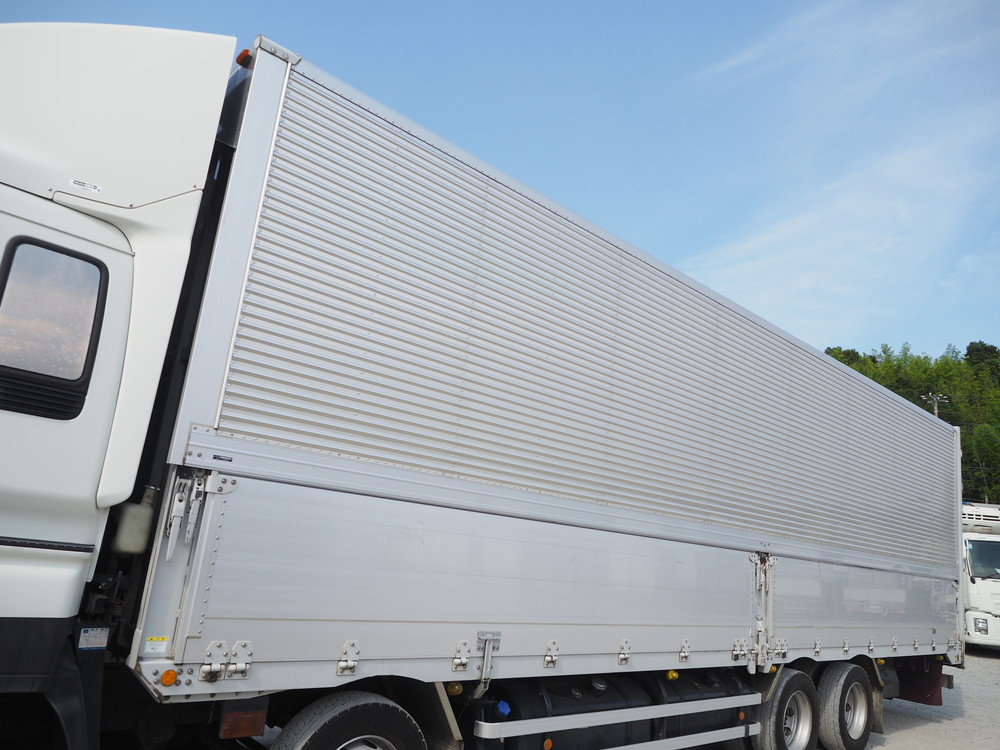 いすゞ ギガ ウイング車 大型 QKG-CYJ77A 年式 H26[写真11]