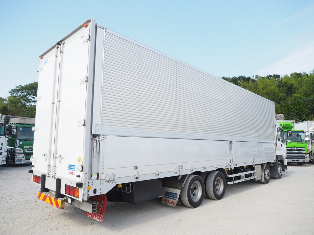 いすゞ ギガ ウイング車 大型 QKG-CYJ77A 年式 H26[写真05]