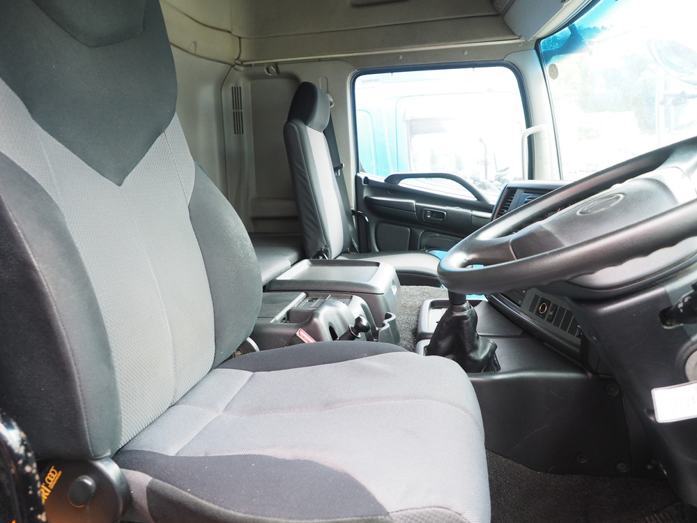 日野 グランドプロフィア ウイング車 大型 LKG-FW1EXBJ 年式 H23[写真33]