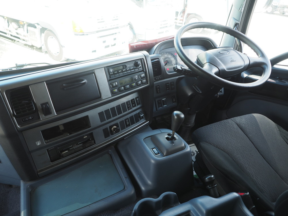 日野 グランドプロフィア ウイング車 大型 BKG-FW1EXYG 年式 H22[写真31]