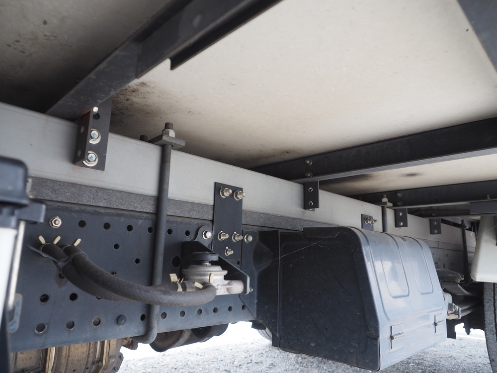 いすゞ エルフ 冷凍バン 小型 SKG-NPR85AN 年式 H23[写真39]