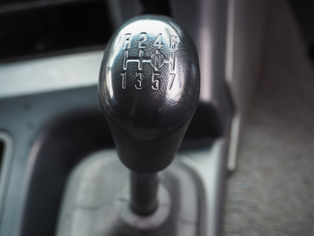 いすゞ ギガ ウイング車 大型 LKG-CYJ77A 年式 H23[写真38]