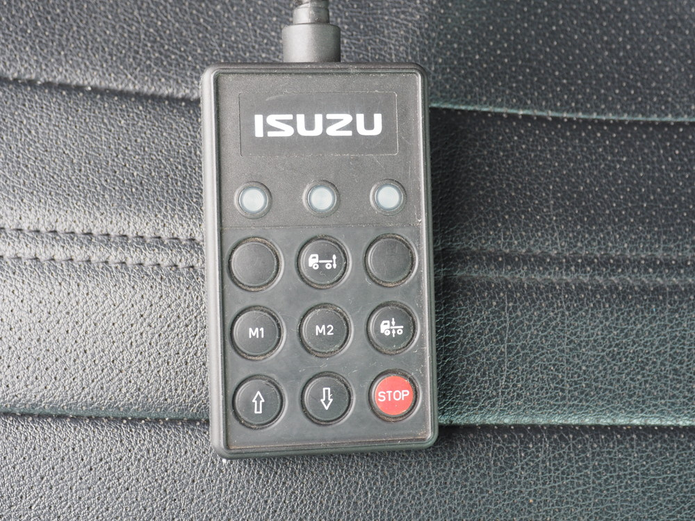 いすゞ ギガ ウイング車 大型 LKG-CYJ77A 年式 H23[写真43]