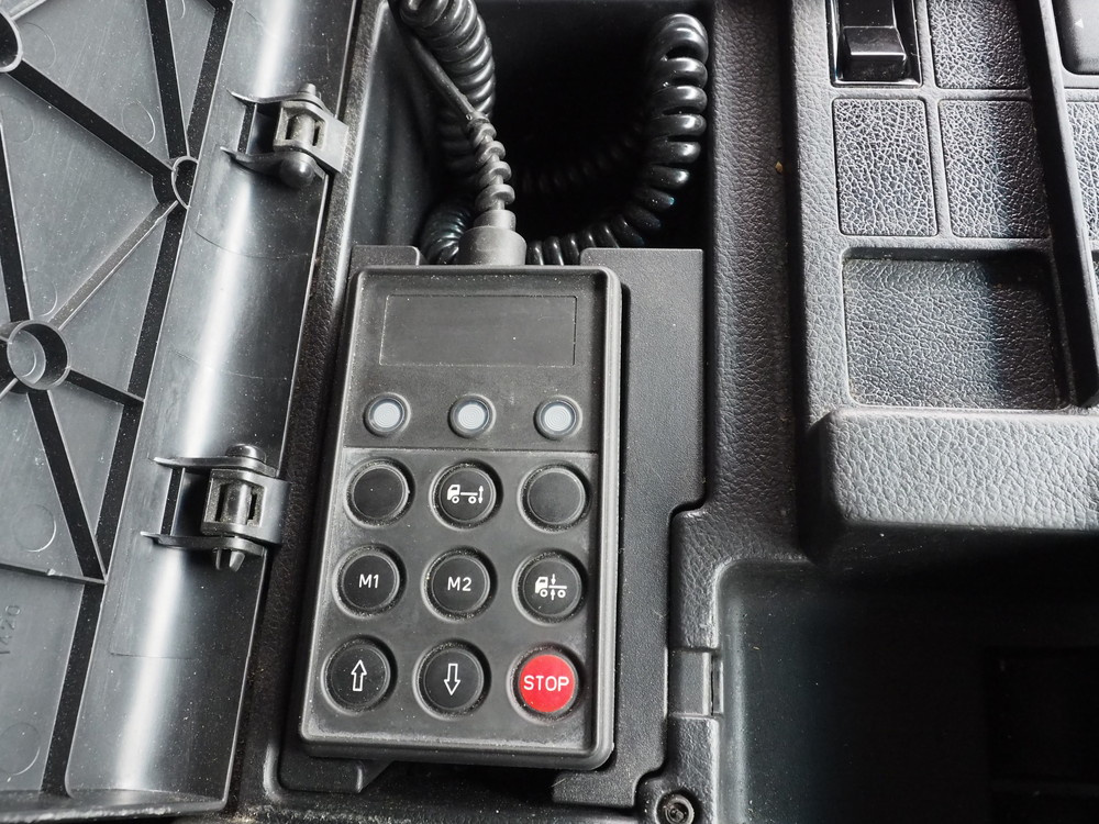 日野 グランドプロフィア ウイング車 大型 QPG-FW1EXEG 年式 H27[写真40]