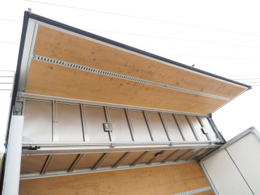 いすゞ フォワード ウイング車 中型 SKG-FRR90T2 年式 H24 [写真22]