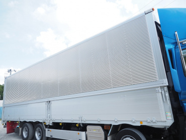 いすゞ ギガ ウイング車 大型 QKG-CYJ77A 年式 H26 [写真10]