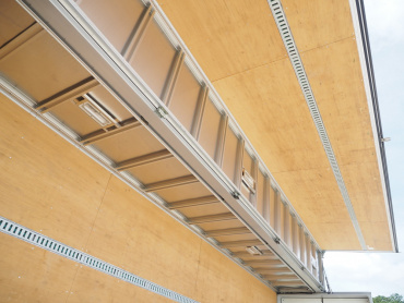 いすゞ ギガ ウイング車 大型 QKG-CYJ77A 年式 H26 [写真22]