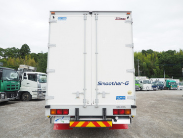 いすゞ ギガ ウイング車 大型 QKG-CYJ77A 年式 H26 [写真07]