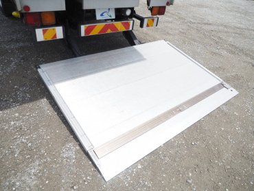 いすゞ フォワード ウイング車 中型 TKG-FRR90S2 年式 H24 [写真32]