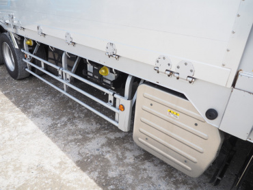 いすゞ ギガ 平ボディ 大型 QKG-CYJ77B 年式 H28 [写真12]