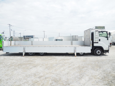 いすゞ ギガ 平ボディ 大型 QKG-CYJ77B 年式 H28 [写真10]