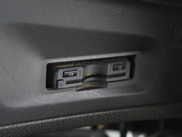 いすゞ ギガ 平ボディ 大型 QKG-CYJ77B 年式 H28 [写真35]