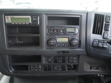 いすゞ ギガ 平ボディ 大型 QKG-CYJ77B 年式 H28 [写真33]